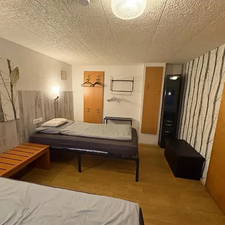 H 14 Fuer Bis 8 Personen Monteurwohnung Gusenburg