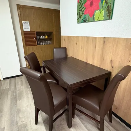 H 14 Fuer Bis 8 Personen Monteurwohnung