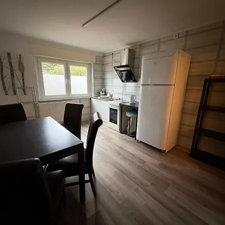H 14 Fuer Bis 8 Personen Monteurwohnung * Gusenburg