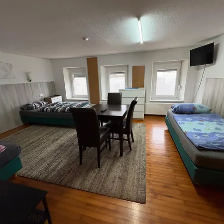 H 14 Fuer Bis 8 Personen Monteurwohnung * Gusenburg