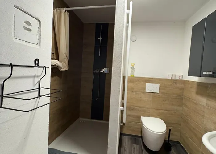 Apartamento H 14 Für Bis 8 Personen Monteurwohnung *